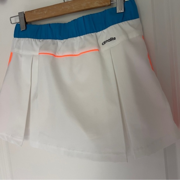 ADIDAS CLIMALITE TENNIS SKORT SIZE S - Picture 5 of 6